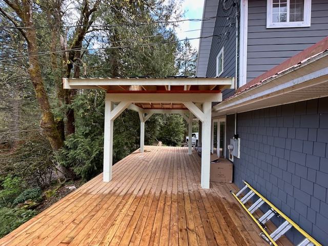 Covered deck, finished